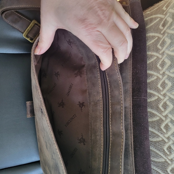 Visconti Leather Messenger Bag - Picture 2 of 8